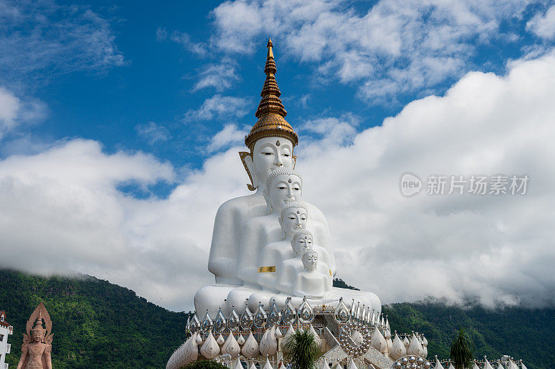 Wat Phra That Pha Son Kaew，泰国碧差汶省Khao Kho区